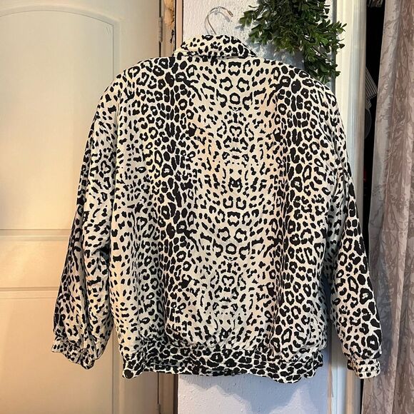 FUDA International | Vintage Silk Jacket | Size Medium - Picture 2 of 4